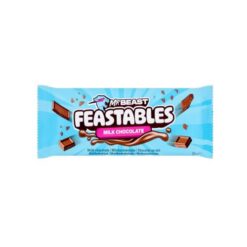 Opplev ren sjokoladelykke med Feastables Mr Beast Milk Chocolate Bar 60g. Denne melkesjokoladebaren er laget med nøye utvalgte ingredienser for å levere en silkemyk og kremet smaksopplevelse. Feastables, grunnlagt av YouTube-stjernen Mr Beast, setter kvalitet og enkelhet i fokus, og denne sjokoladen er intet unntak. Perfekt for sjokoladeelskere som ønsker en liten treat i hverdagen eller som en del av en gave. Hvorfor velge Feastables Mr Beast Milk Chocolate Bar? Silkemyk tekstur: Kremet melkesjokolade som smelter på tungen. Naturlige ingredienser: Laget uten unødvendige tilsetningsstoffer for en autentisk smak. Perfekt porsjonsstørrelse: 60g – ideell for å nyte alene eller dele.