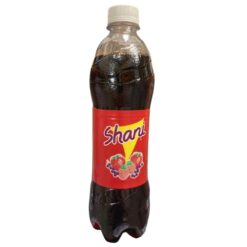 Opplev den forfriskende smaken av Shani i en praktisk boks med 12 flasker. Hver flaske inneholder 500 ml av denne herlige drikken, noe som gjør den perfekt for å dele med familie og venner eller fylle opp for din egen fornøyelse.