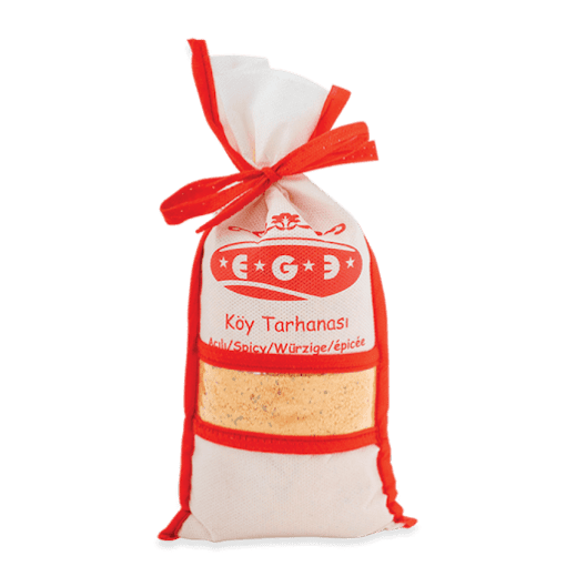 Ege Tarhana Mild er en tradisjonell tyrkisk fermentert suppebase, laget av en blanding av hvetemel, yoghurt og ulike grønnsaker og urter. Pakket i en 500 g pose, tilbyr denne milde versjonen en balansert, velsmakende smak med akkurat passe mengde krydder, perfekt for de som foretrekker en mildere smak. Bare oppløs i vann og kok for å nyte en solid, trøstende suppe.