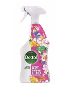 Dettol antibakteriell rengjøringsmiddel i Flower Power-varianten kommer i en praktisk 750 ml flaske, og tilbyr kraftig rengjøring med en herlig blomsterduft. Den antibakterielle formelen bidrar til å eliminere bakterier og bakterier, og etterlater overflatene hygienisk rene.