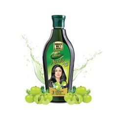 Dabur Amla Hair Oil tilfører håret ditt styrke, takket være Amla-ekstrakt som er kjent som kraftfrukten for hår som tradisjonelt har blitt brukt som en hårfarge. Det er et gunstig produkt for hodebunnen.