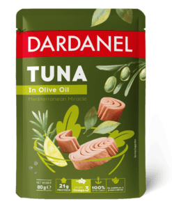 Deilige, sunne og praktiske ferdigretter fra Dardanel! Enten i salat eller alene, valget er ditt. Bare fisk, vann og litt havsalt. Fordelene med tunfisk dekker hvordan og hvor ofte denne maten kan konsumeres. Faktisk bør tunfisk, som har en plass i et sunt kosthold, spises med jevne mellomrom. Det er hensiktsmessig for friske individer å innta én porsjon maksimalt 2-3 ganger i uken. På den annen side, siden fiskearten stort sett er konservert på boks, i motsetning til andre, varierer den med tanke på forbruk.