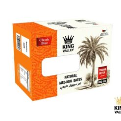 Medjool dadler er en fin måte å blidgjøre kostholdet ditt samtidig som du tilfører vitaminer og mineraler. Søte snacks har ofte liten ernæringsmessig verdi og er fylt med "tomme kalorier" fra sukker og fett. Men Medjool dadlers høye fiberinnhold hjelper deg å føle deg mett lenger, noe som kan hjelpe deg med vektkontrollmål. Medjool dadler er fortsatt høye i kalorier, så for mange kan være en dårlig ting. Forskning har funnet at Medjool-datoer kan tilby ytterligere helsefordeler som: