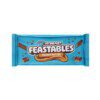 Feastables Mr Beast Milk Chocolate With Peanut Butter 60g er den perfekte kombinasjonen av silkemyk melkesjokolade og fyldig, nøtteaktig peanøttsmør. Denne sjokoladebaren er laget med nøye utvalgte ingredienser og leverer en uimotståelig balanse mellom sødme og salt. Perfekt som en liten treat eller for å dele med noen spesielle. Feastables, grunnlagt av YouTube-stjernen Mr Beast, fokuserer på kvalitet og enkelhet i alle sine produkter. Hvorfor velge Feastables Mr Beast Milk Chocolate With Peanut Butter? Fyldig smakskombinasjon: Perfekt balanse mellom melkesjokolade og peanøttsmør. Naturlige ingredienser: Uten unødvendige tilsetningsstoffer for en autentisk smak. Perfekt porsjonsstørrelse: 60g – ideell for en rask treat eller deling.