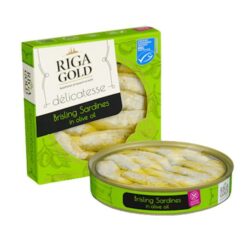 Riga Gold delikatesse er en serie med Gourmet Selection Brisling sardiner, lett røkt med tilsatt toppkvalitetsoljer og deilige smaker som vil gi og umiddelbar gourmands glede av å nyte dette produktet som en snack eller siderett. Tradisjonelt med over 100 års erfaring. Håndpakket inn i en lett åpen peel off-boks.