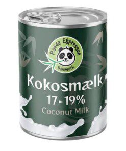 Panda Express Coconut Milk 17-19% Fat er en kokosmelk laget av kjøttet fra modne kokosnøtter. Denne søte, melkehvite drikken gir en rik og kremet konsistens til rettene dine. Kokosmelk kan brukes i wokretter, supper og sauser. Med et fettinnhold på 17-19 % er denne kokosmelken perfekt for å skape autentisk smak i dine asiatiske wokretter.