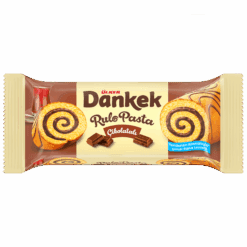 Dankek Chocolate Roll Cake er en smak som er elsket og konsumert av både barn og voksne med sin deilige krem ​​og belegg som smelter i munnen inne i en myk svampekake. Med sin bløte kake og balanserte smak flyter samtalene og du sitter igjen med gleden av samtalen. Du kan enkelt oppbevare Dankek Roll Cake i en lukket pakke, under de angitte lagringsforholdene, og servere den til din familie og kjære.