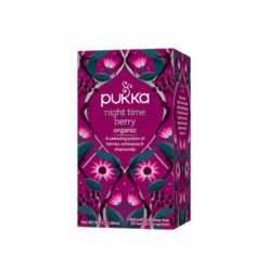 PUKKA Organic Night Time Berry Tea 32 g En nattlig urtete, med en beroligende mikstur med økologiske bær, echinacea og kamille. Laget av 100% økologisk dyrkede ingredienser.