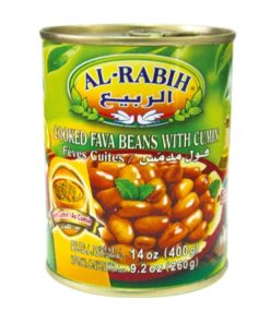 Foul medames er en lapskaus med kokte favabønner servert med olivenolje og spisskummen.    Det er også vanlig å servere med hakket persille, hvitløk, løk, sitronsaft, pepper og andre grønnsaker, urter og krydderingredienser.