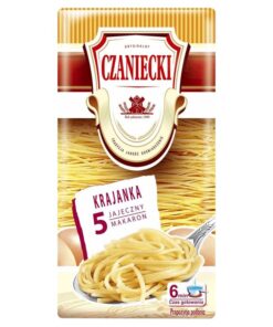 Kan du tenke deg søndag kyllingsuppe uten nudler ? Hvis ikke, sørg for å fylle opp det utmerkede Czaniecki- merket av koteletter ! Trådformet pasta er laget av en kombinasjon av egg og durumhvete , og det er derfor den smaker så godt ! Lagt til favorittsuppen din, vil den garantert bringe tilbake hyggelige barndomsminner .