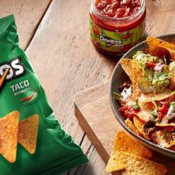 Doritos Taco Corn Chips appellerer til folk som leter etter en deilig matbit med sin kryddersmak. I tillegg til mais inneholder produktet også forskjellige smaker og krydder som rød pepperpulver, løkpulver og hvitløkspulver.