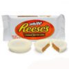 Hvite REESE'S Cups kombinerer Reeses klassiske peanøttsmørfyll med den silkemyke og søte smaken av hvit krem.