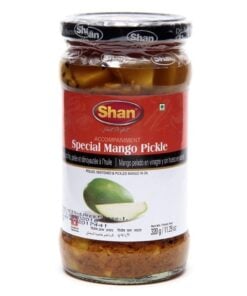 SHAN Mango Special Kasundi Pickle er laget av deilige Kasundi-mangoer og gir en uovertruffen syrlig vri til din tradisjonelle rett.